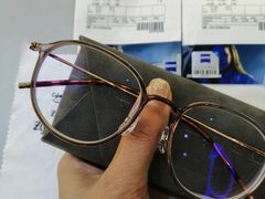 -爱视眸Eyeblling眼镜·依视路·蔡司镜片折扣店(百联南方商城购物中心)