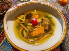 -蘑菇私房菜小馆(杨家坪西城天街店)