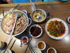 -肖四女乐山跷脚牛肉(世博源店)