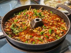 -兔行天下-鸿鹤鲜锅兔(中海国际店)