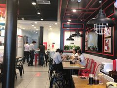 大堂-李先生牛肉面大王(上海站南广场店)