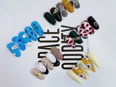 -艺采红鹰职业培训学校