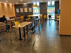 -麦当劳(石坝服务区店)