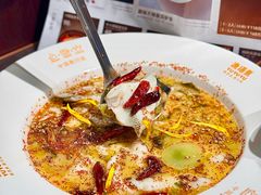 -渔语鱼新川菜Bistro(万象天地店)