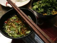 -老房老舍重庆火锅(假日城市店)