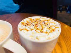 -奥特莱斯停车场