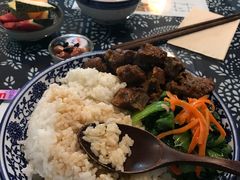 -蜗牛小馆醉乡民谣云南菜(惠新西里店)