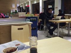 鸿利美国加州牛肉面大王(北京站西街店)-永和大王(北京站内一店)