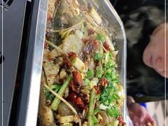 -金渝海鲜烧烤万州烤鱼店