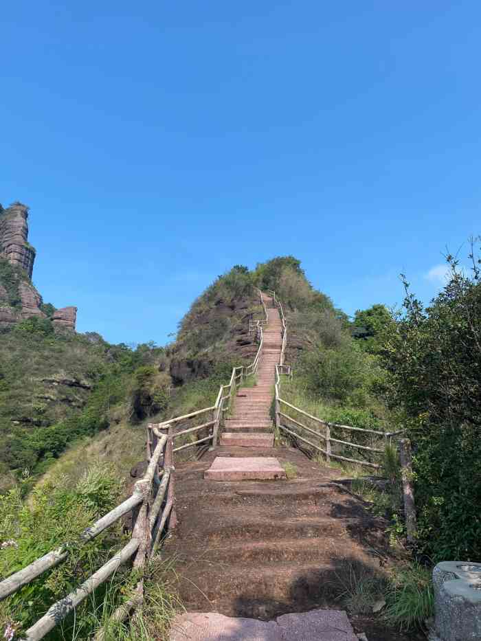 巴寨景区售票处-"巴寨景区处于韶关丹霞山内,巴寨是粤北战乱.