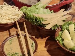 -烂摊摊火锅集市(河北总店)