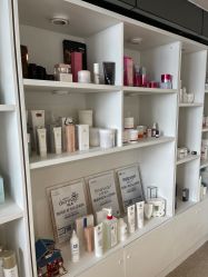 -JNK皮肤管理中心