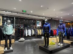 -ARC'TERYX始祖鸟(北京王府中环店)
