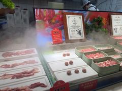 -四囍码头海鲜烧烤自助火锅(外滩南京东路悦荟广场店)