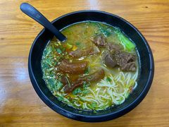 -志权牛肉面(灵山路店)
