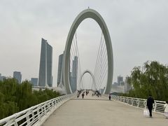 -南京眼步行桥
