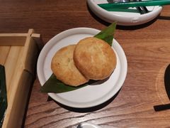 玫瑰鲜花饼-云海肴·汽锅鸡·云南菜(领展购物广场·中关村店)