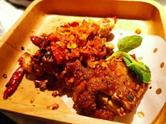 香烤飘香猪蹄-雀蓝川菜(奥体广场店)