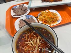 -德元兰州纯汤牛肉面(深圳首店)
