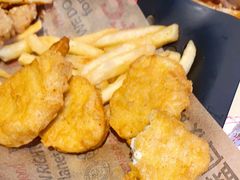 装黄金鸡块-肯德基(新地中央店)