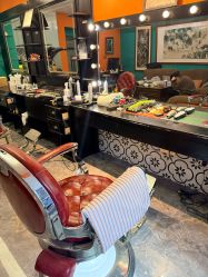 -鸿運 BARBER SHOP男士理发馆
