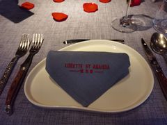 -弦月窗LUNETTE BY AMANDA(复兴路店)