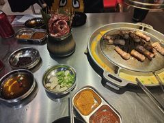 -哈哈碳都·牛肋条无限自助烤肉(台江万达店)