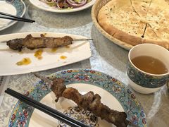-汗腾格里·风味餐厅(新疆驻京办店)