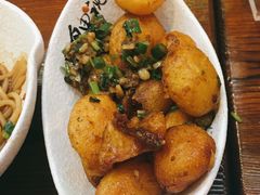 粉糯小土豆-黑白电视长沙小吃(美林M·LIVE天地东座店)