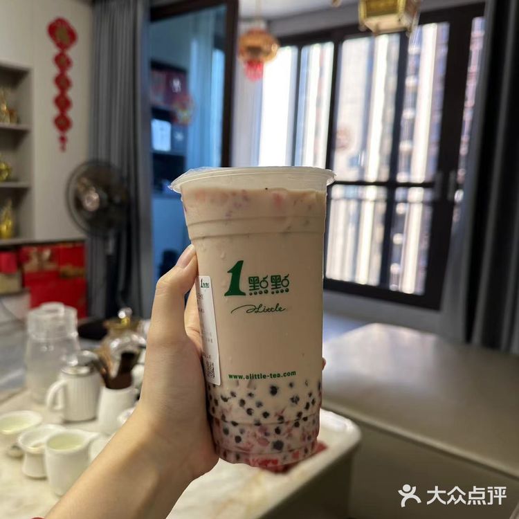 这个外卖真不错，珍珠奶茶不停杯