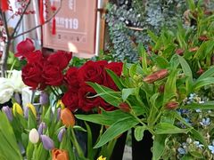 -何兮花店·气球派对鲜花店(马桥银春路万科城店)