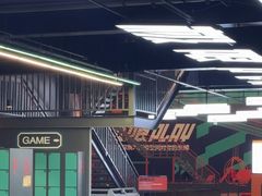 -极限PLAY运动娱乐新世界·团建派对表演休闲馆·室内高空游乐园