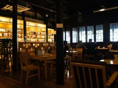 店内环境-猫的天空之城概念书店(杭州南宋御街店)