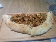 孜然鸡肉馕披萨-壹粉屋新疆炒米粉(建外SOHO东区店)