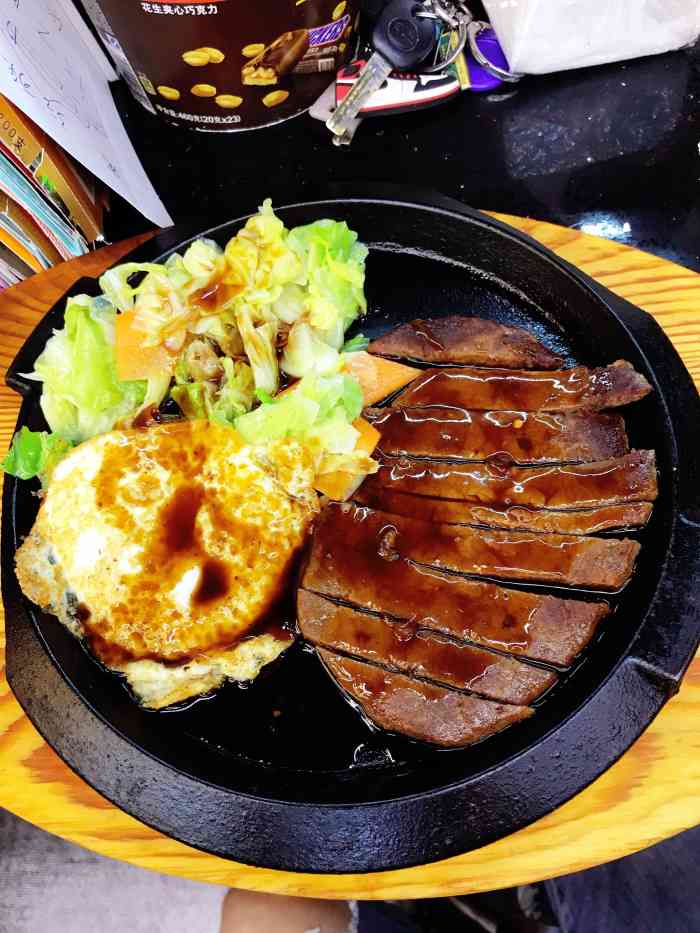 福康堡牛扒饭-"就一锅油,反复炸.味道一般.最近汤也变成.