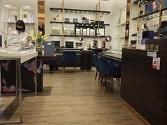 -博士眼镜·President总统(宝安海雅缤纷城店)