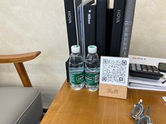 -无奔眼镜·蔡司·依视路授权店(马家堡店)