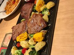 -必胜客(WOW中心城店)