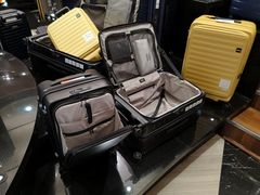 -MFO时尚折扣店