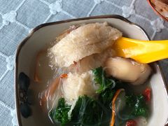 -天天向上素食餐厅(五台山店)