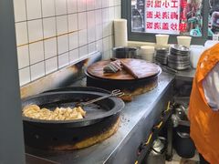 -黄阿姨锅贴大王(万航渡路店)