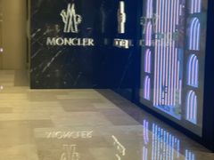 -MONCLER(武汉国际广场店)