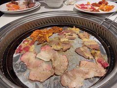 就爱吃肉肉-釜盛海鲜烤肉火锅自助料理(正义坊购物中心店)