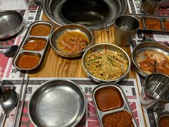 -青瓦炭韩潮烤肉(花园道店)