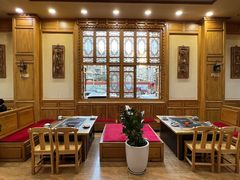 -三锅莊·牦牛肉火锅·香格里拉特色藏餐宴请餐厅(昆明创始店)