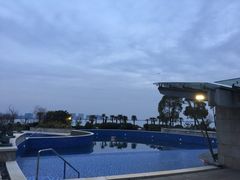 -上海滴水湖皇冠假日酒店