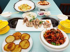 -伊源鼎盛餐饮服务有限公司