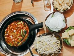 -黔三一夺夺粉酸汤火锅(百信店)
