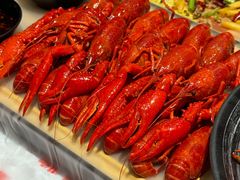 -肥肥虾庄·金牌油焖大虾(汉街SKP店)