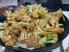 -明月食府(二区干二路店)